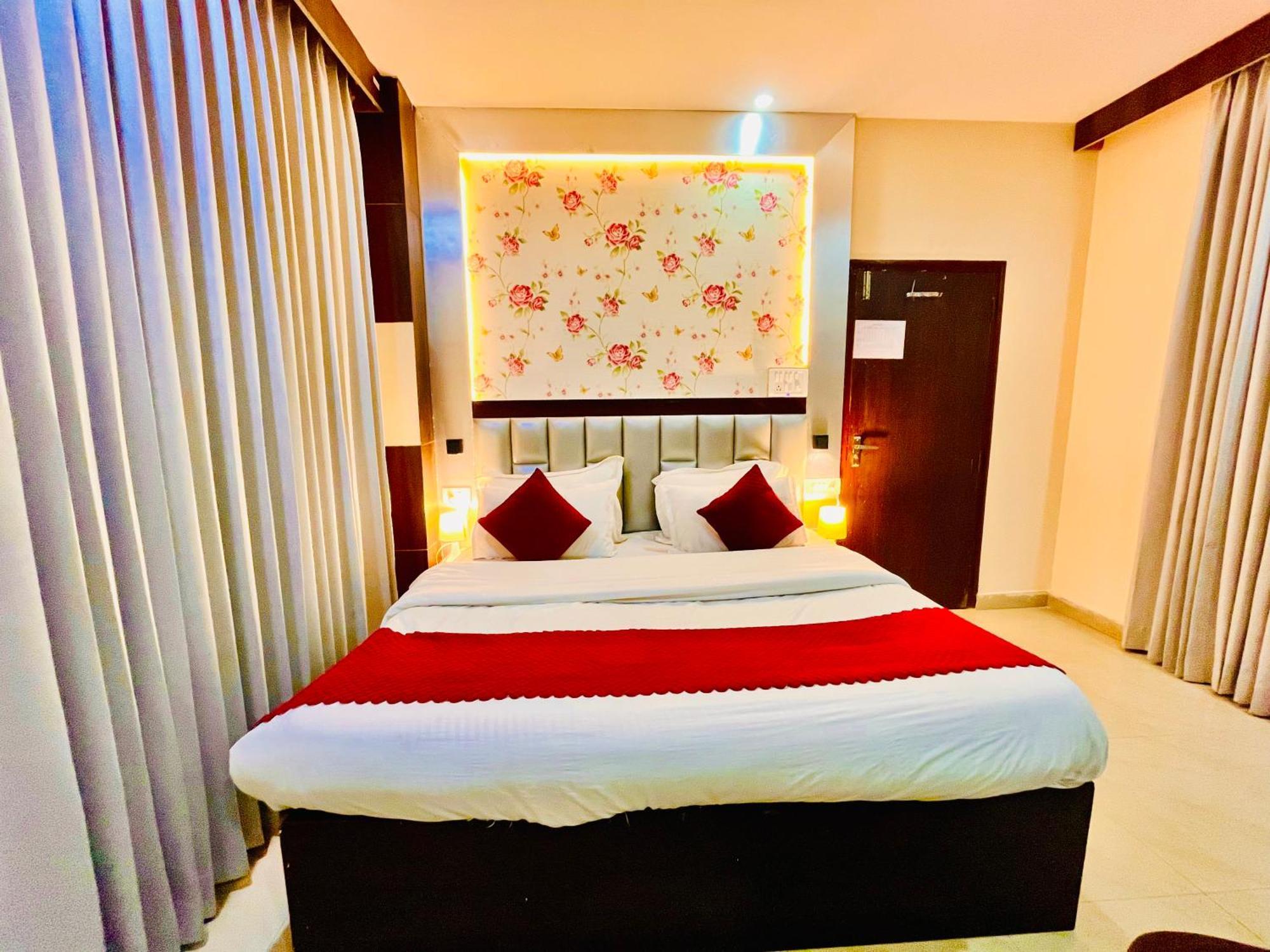 The Ramawati - A Four Star Luxury Hotel Near Ganga Ghat Haridwār Eksteriør billede